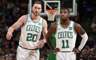 爱游戏下载：曼联转会焦点，后腰补强势在必行，塞门约仅属市场机遇