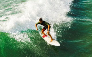 爱游戏官网：很轻松！徐杰CBA体测上演三分神迹，2分钟15连中震撼篮坛