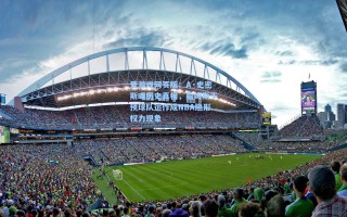 爱游戏网页版：A·史密斯曝历史真相，詹姆斯干预球队运作成NBA隐形权力现象