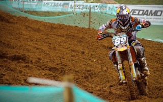 爱游戏下载：周六法甲焦点对决，里尔主场迎战雷恩，四连胜劲旅与复苏军团争夺欧战席位