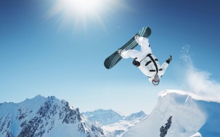 【爱游戏在线】官方宣布！荷兰边锋诺亚·朗租借加盟加拉塔萨雷 协议附带选择性买断条款