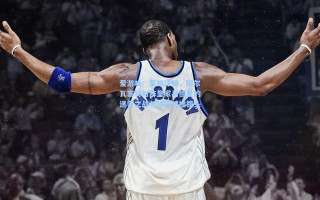 爱游戏：雾锁球场，阿尔瓦塞特对阵皇家马德里的迷雾之战与独特转播镜头