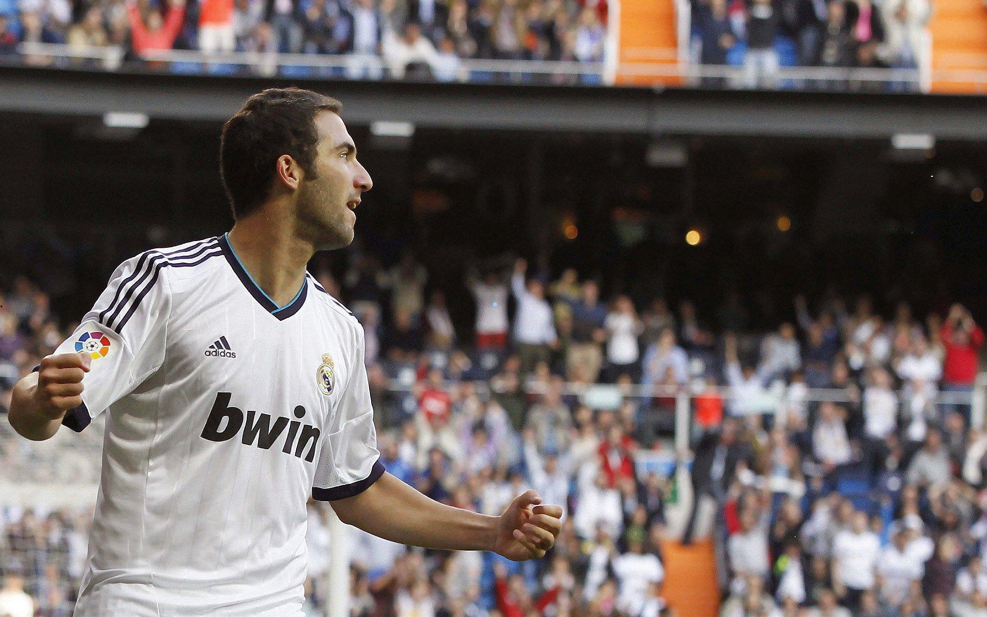 【爱游戏】足坛重磅！莫雷拉人意外花落中超新贵，传统三强竟成看客-第3张图片-爱游戏-稳定流畅的综合娱乐服务平台